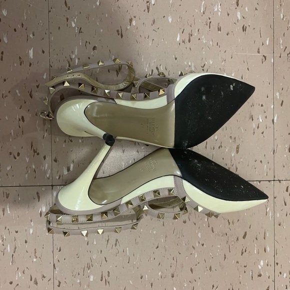 Valentino Rockstud Caged 100 Leather Pump - Picture 2 of 2